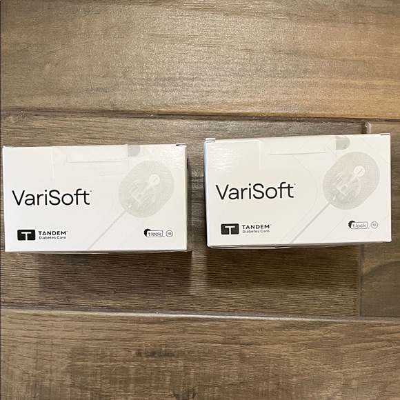 VariSoft Infusion Set  2 boxes - Picture 3 of 3